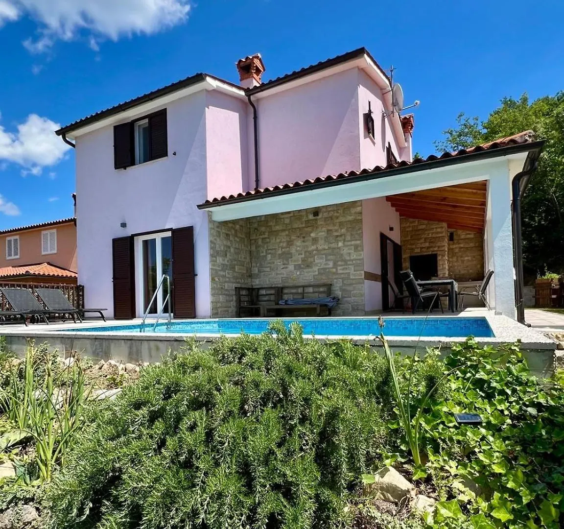 Villa El Istria Лабин